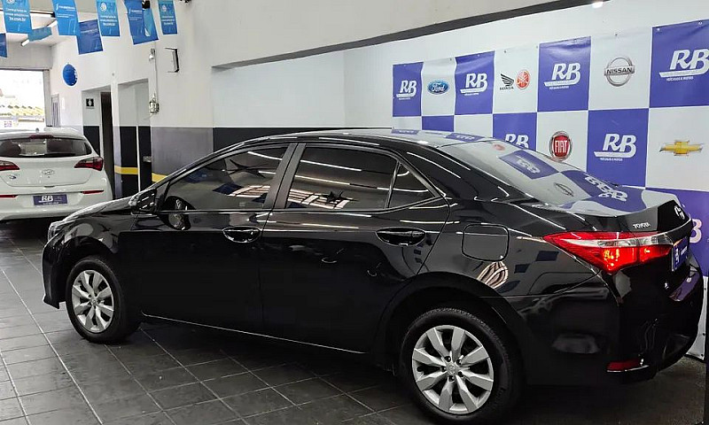 Toyota Corolla Gli 1...