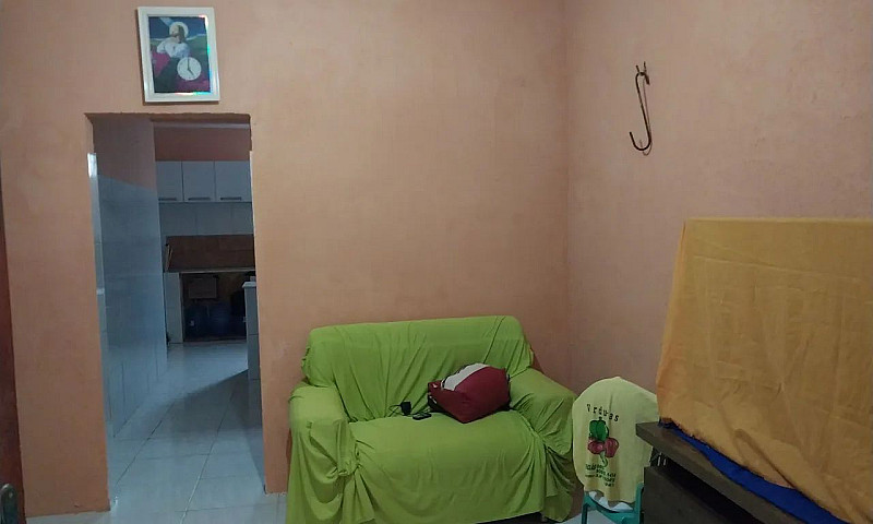 Vende -Se Casa Por 8...