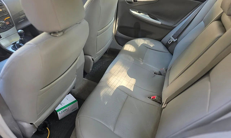 Toyota Corolla Gli 1...