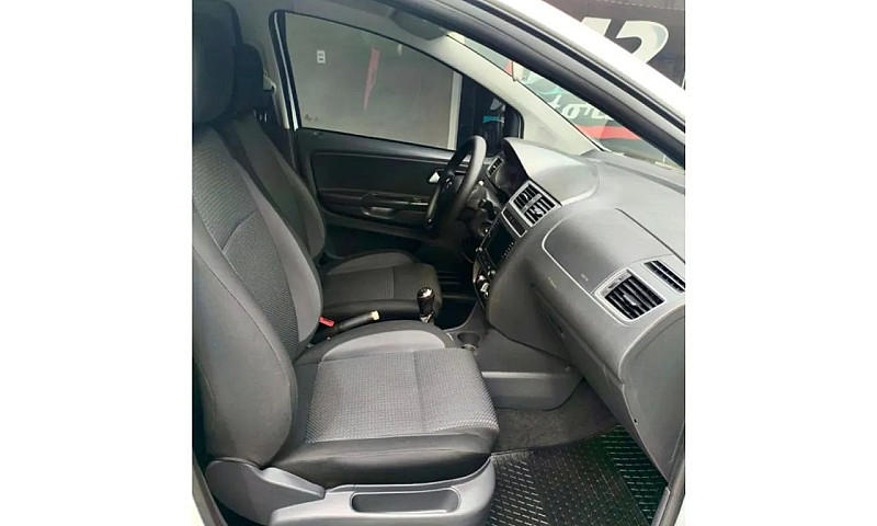 Volkswagen Fox Conne...