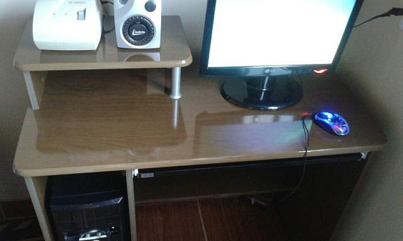 Computador E Escriva...