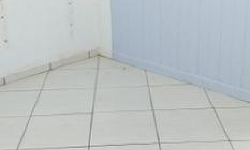 Aluga- Se Uma Casa...