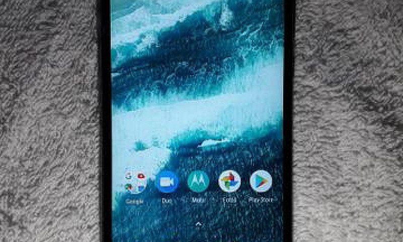 Motorola One (Novo)...