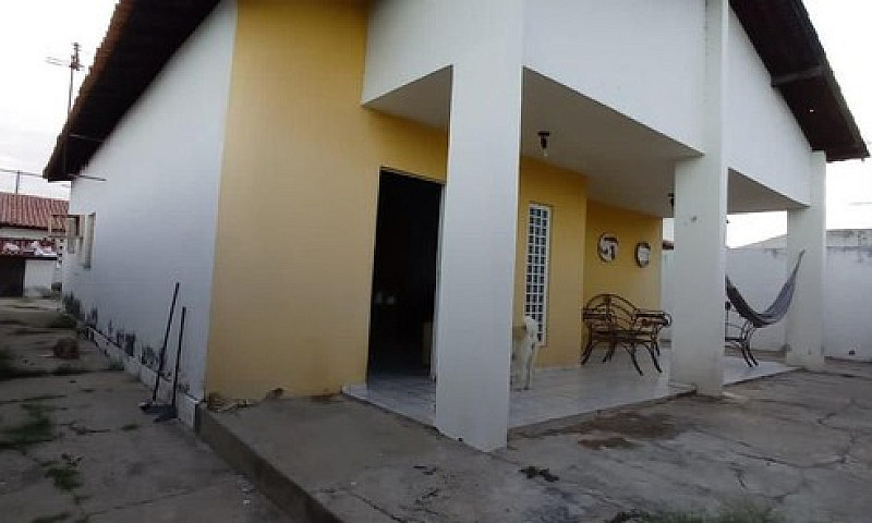 Casa Com 3 Dormitóri...