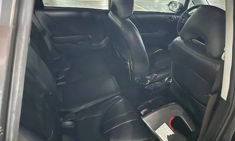 Honda Fit 2008...