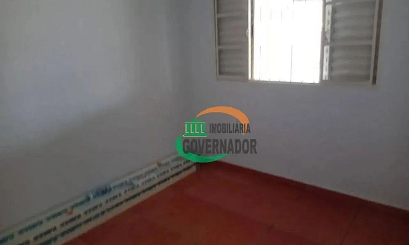 Casa Com 3 Quartos À...