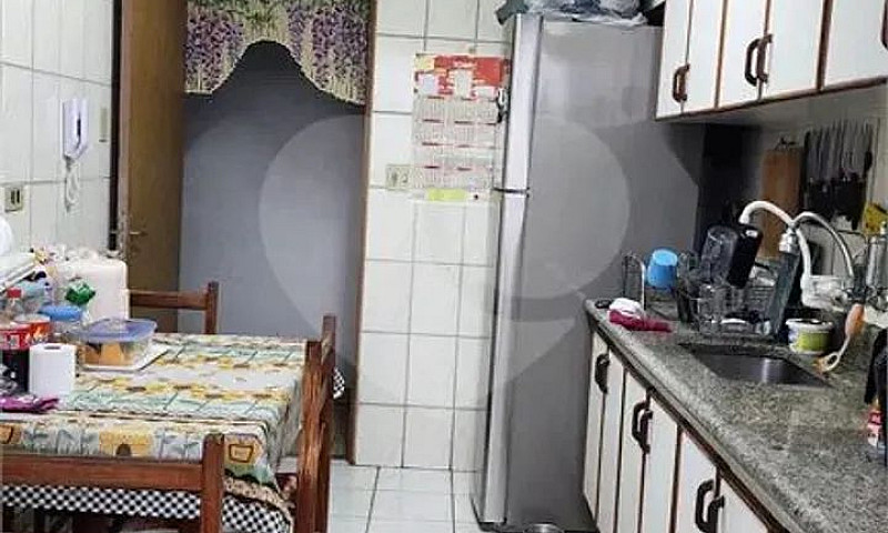 Cobertura Com 2 Quar...