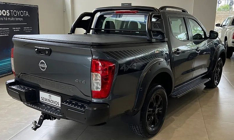 Nissan Frontier Atta...