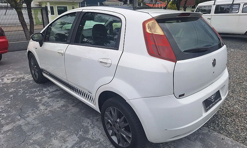 Fiat Punto Essence 1...