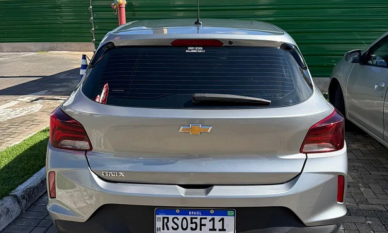 Chevrolet Onix Hatch...