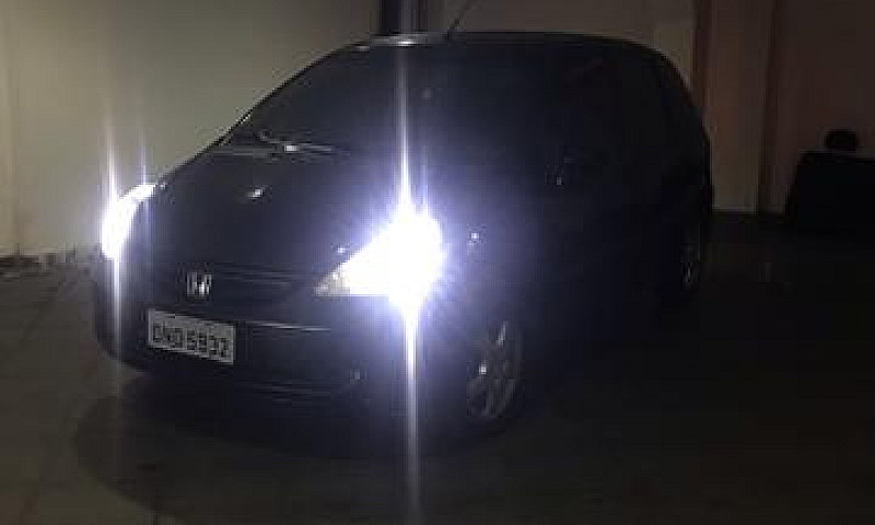 Honda Fit 2005...