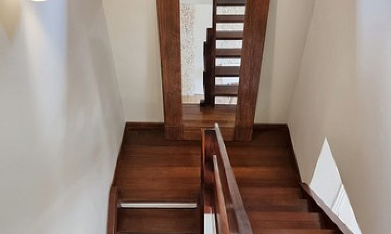 Casa De Condomínio 3...