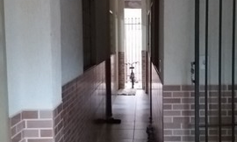 Prédio Com 2 Apartam...