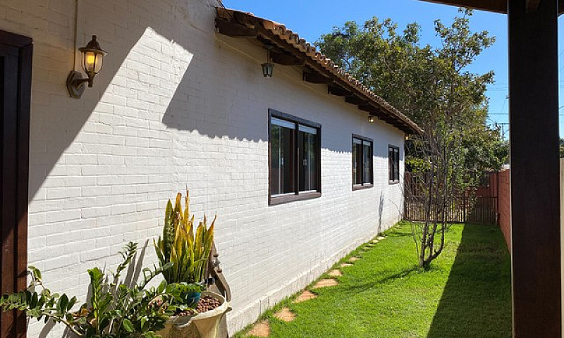Casa Condomínio Fech...