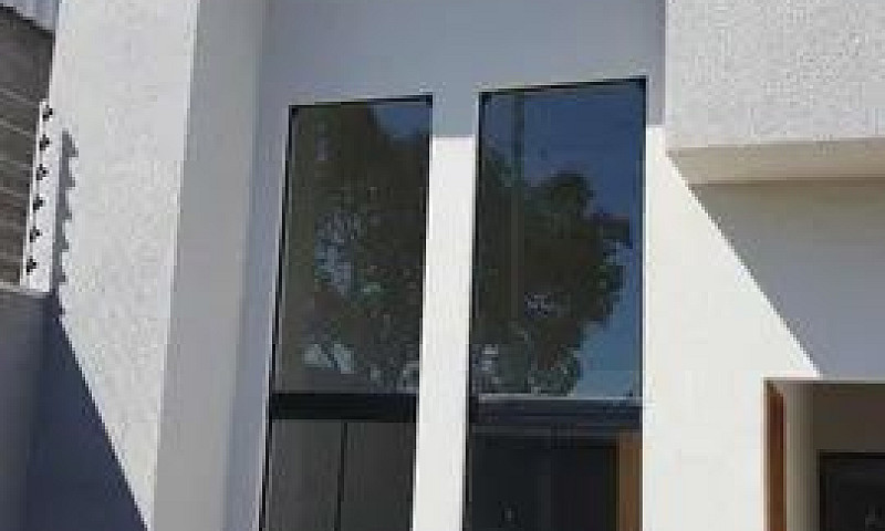 Casa Á Venda No Resi...