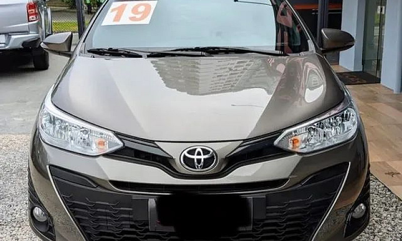 Toyota Yaris Xl Plus...
