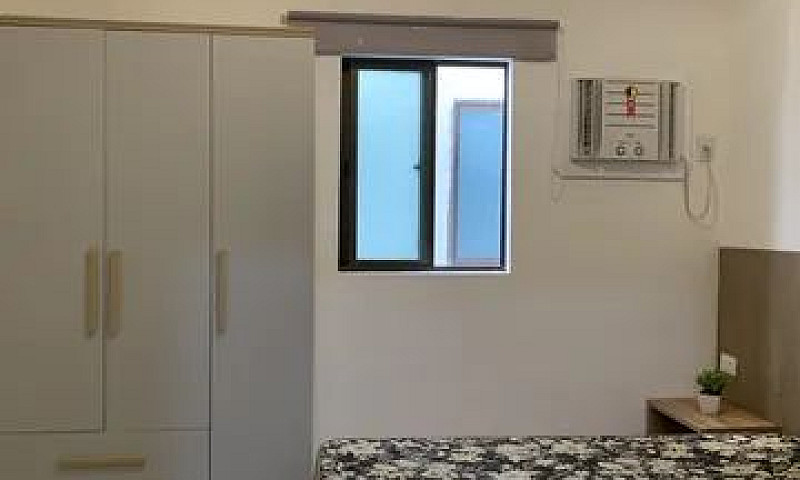 Studio Mobiliado A 1...