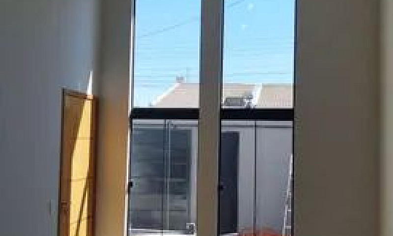 Casa Á Venda No Resi...