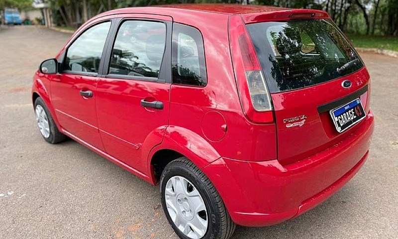 Ford Fiesta 2013 1.0...