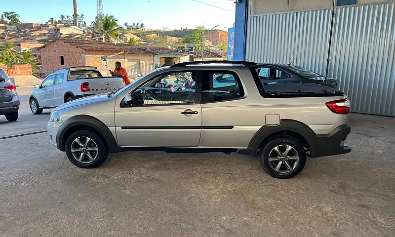 Fiat/Strada Cd Trekk...