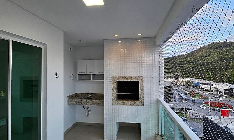 Exc Apt 02 Suites, A...