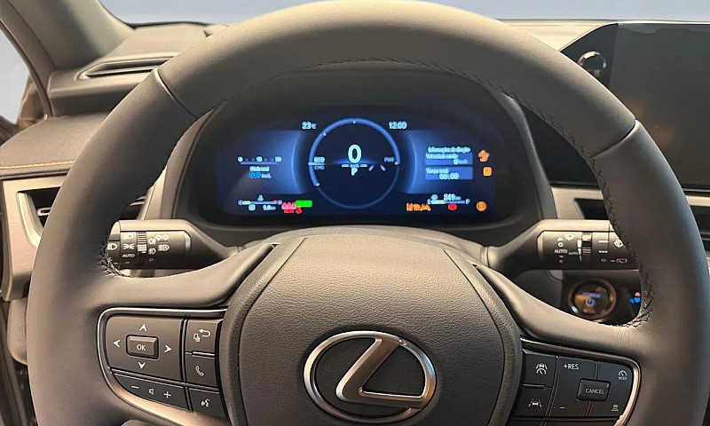 Lexus Ux-300H 2.0 16...