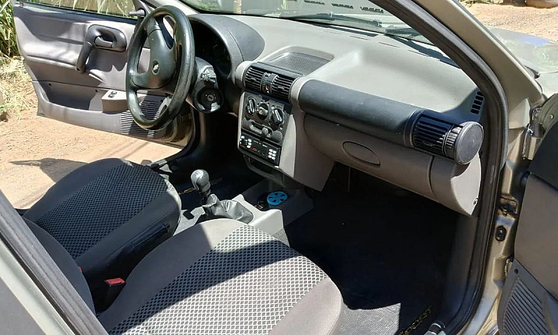 Chevrolet Classic Li...