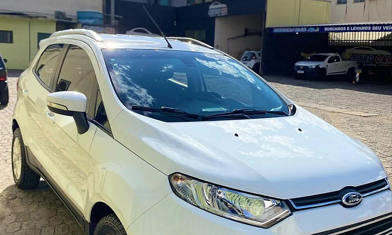 Ford Ecosport Titani...