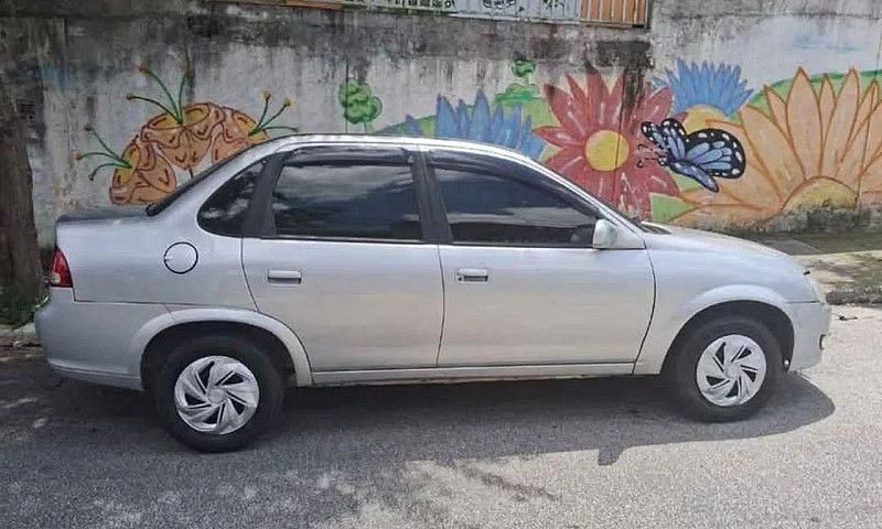 Chevrolet Classic Li...