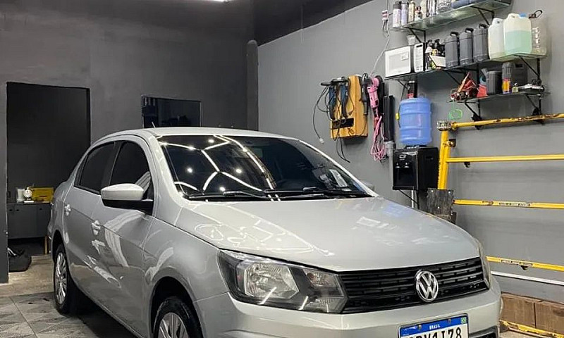 Volkswagen Voyage 1....