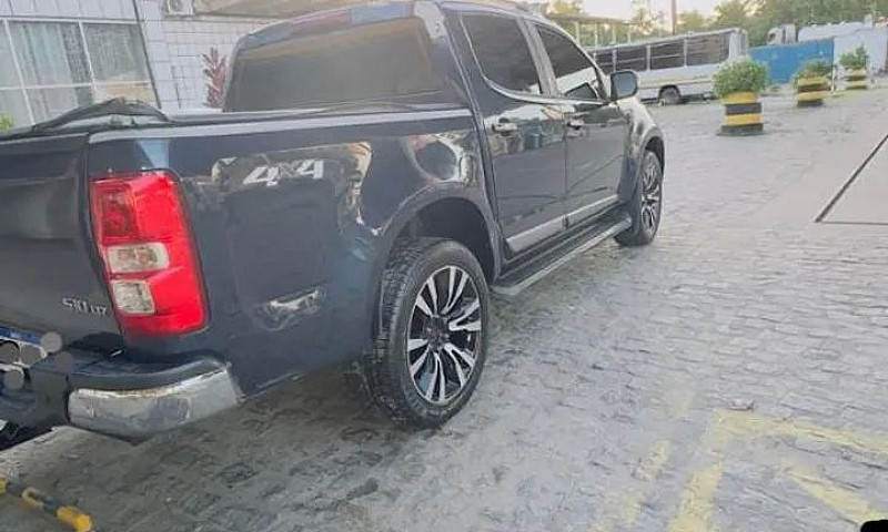 Chevrolet S10 Pick-U...