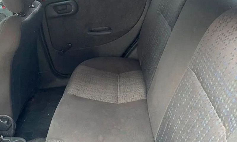 Chevrolet Corsa Hat....