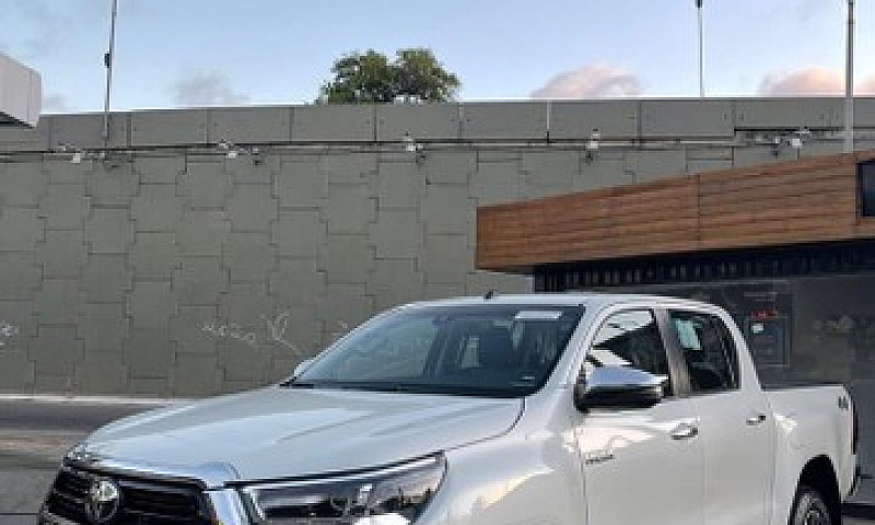 Hilux Srx Diesel 4X4...