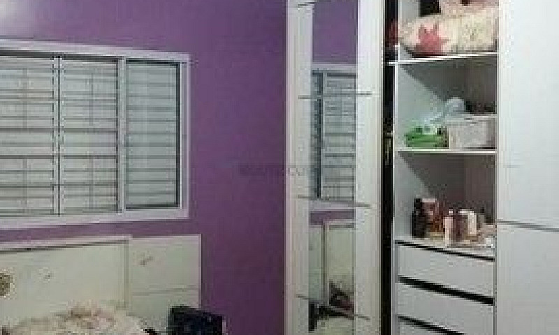 Casa Com Excelente L...