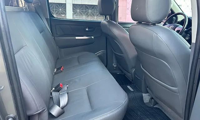 Hilux 2015 Srv 82Mil...