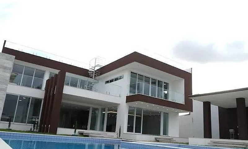 Casa De Alto Padrão ...
