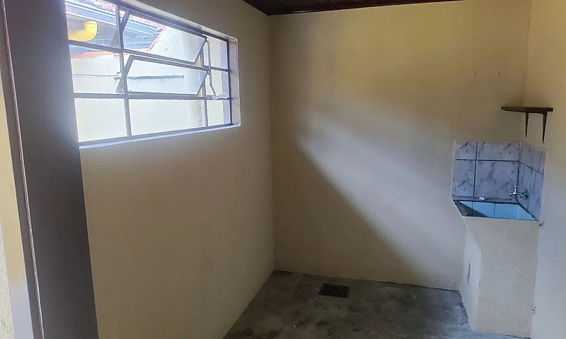 Casa 2 Quartos Em Sa...