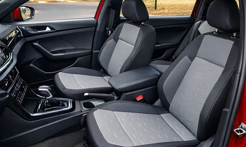 Volkswagen T-Cross C...
