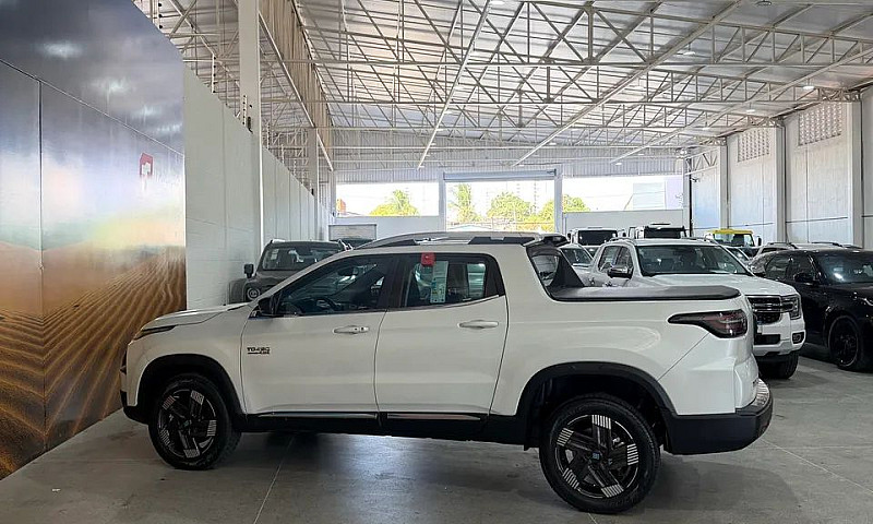 Fiat Toro Volcano 2....