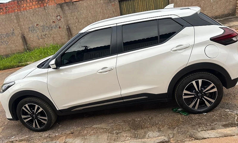 Nissan Kicks Advance...