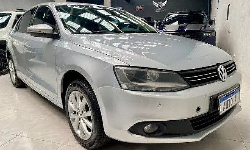 Volkswagen Jetta Com...
