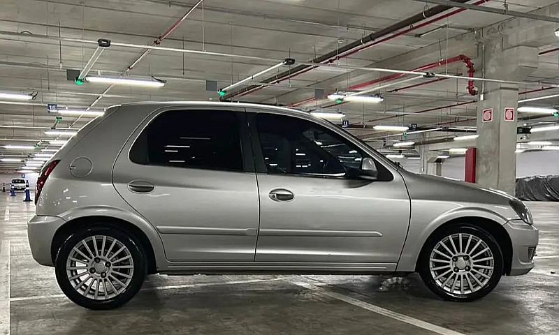 Volkswagen Fox 1.6 M...