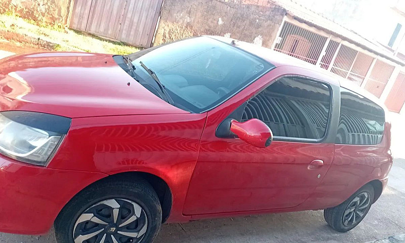 Renault Clio Authent...