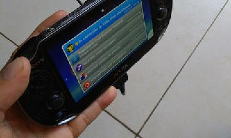Psvita + 3 Jogos...