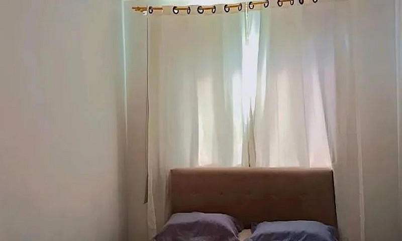 Quarto Para Mulheres...