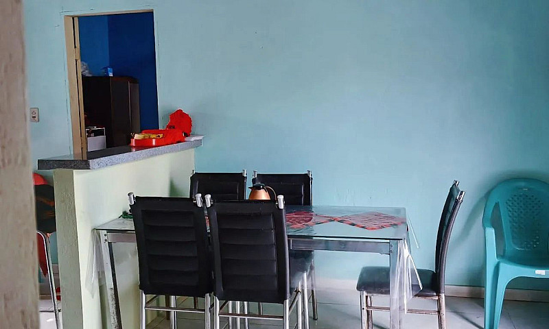 Vendo Esta Casa Bem ...