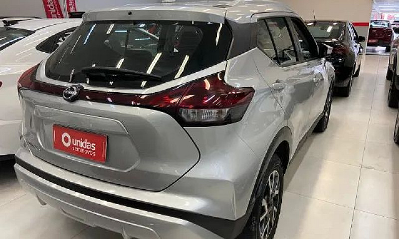 Nissan Kicks Sense 1...