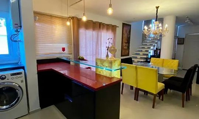 Linda Casa/Sobrado B...