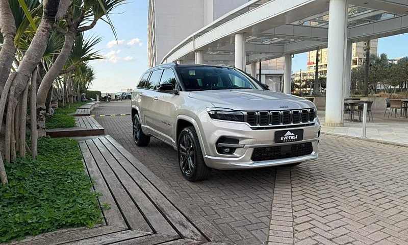 Jeep Commander Overl...