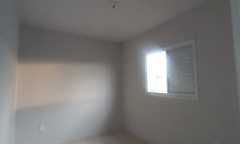 Casa Com 2 Dormitóri...